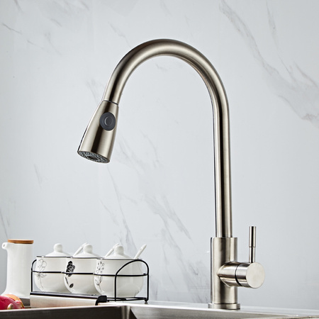 Srebrna bateria kuchenna kran Maro INOX