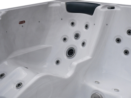 Jacuzzi ogrodowe wanna z hydromasażem 6-osobowe AG-1 z systemem Balboa/GECKO 200x200cm